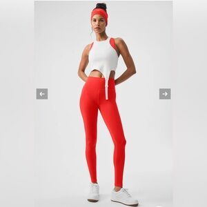 Alo Yoga Red Athletic Leggings High Waisted Women's
Medium EUC
